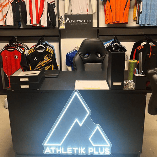 A Custom Neon Setup up Athletik Plus' store in Melbourne - Neon Lanes