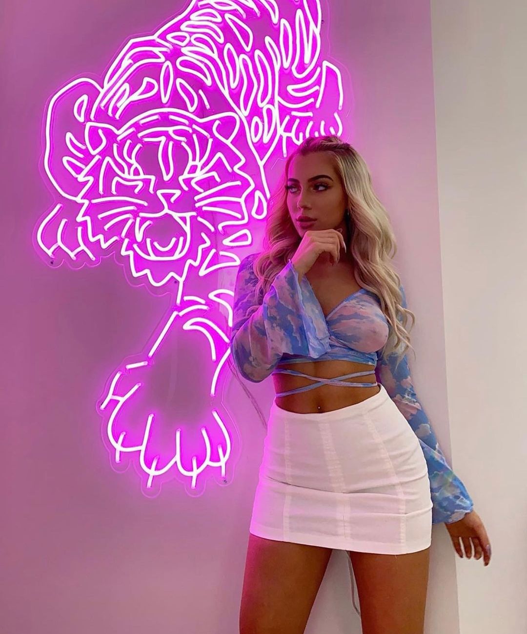 Make-It-Instagrammable-Using-Neon-to-Drive-Social-Media-Engagement Neon Lanes